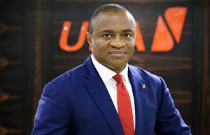 Bank CEOs donate materials to Niger State flood victims
