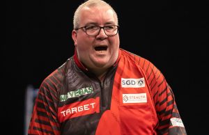 Stephen Bunting storms to Players Championship 18 title in Leicester | Darts News