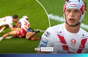 'Absolute try saver!' | Robertson last-ditch tackle stops Leeds Rhinos attack