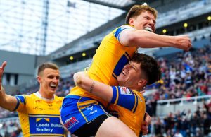 Super League LIVE! Build-up to St Helens vs Leeds Rhinos