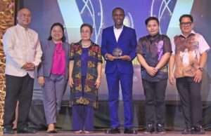 Nigerian bishop gets ‘Icons Of Change’ award in the Philippines