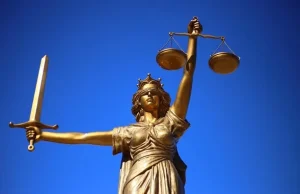 Court convicts social media influencers for naira abuse in Oyo