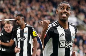 Alexander Isak transfer news: Newcastle striker tells club he wants to explore other options | Football News