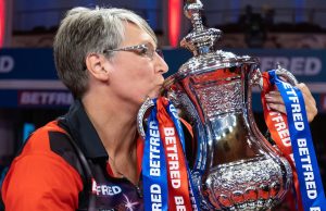 Women’s World Matchplay: Lisa Ashton stuns Beau Greaves and beats Fallon Sherrock in final-leg thriller to win Blackpool title | Darts News