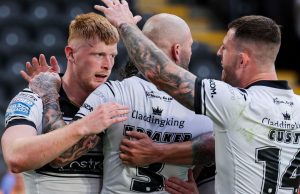 Hull FC 16-10 Wakefield Trinity: Black & Whites finally earn first home win of 2025 Super League season | Rugby League News