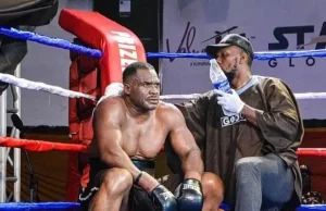 Nigeria’s oldest boxer, Ibeabuchi, begins campaign for world title with KO