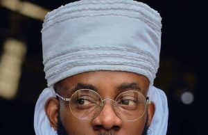 Tonight’s BBNaija 10 Eviction Show Belongs to Ebuka Obi Uchendu’s Regal Sultan-Inspired Outfit