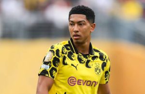 Bellingham father confronts Dortmund sporting director -reports