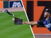 INCREDIBLE! Greene makes one-handed diving catch in MLB