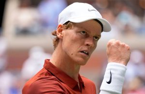 US Open: Jannik Sinner dominates Alexei Popyrin as Iga Swiatek survives scare to reach third round | Tennis News