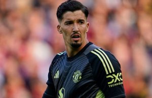 Altay Bayindir: Ruben Amorim hopes Manchester United goalkeeper can replicate Edwin van der Sar against Manchester City | Football News