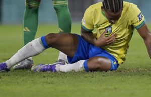 João Pedro vomits during Brazil World Cup qualifier against Chile