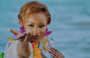 Pretty Banks – Iwe Ft Ray G (Mp3 Download)