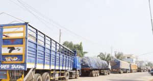 Court orders seizure of trucks carrying illegally mined solid minerals in Ilorin