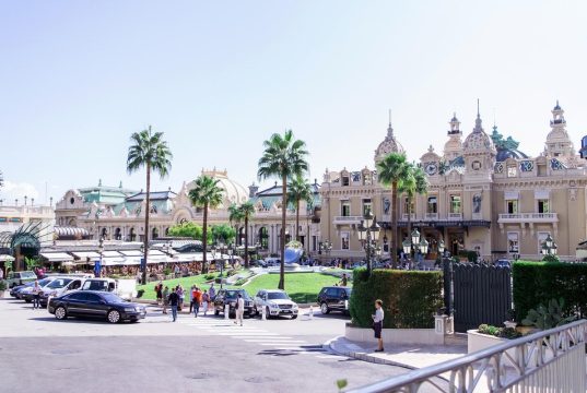How Savvy Travelers Are Using Crypto to Fund Their Entertainment Abroad